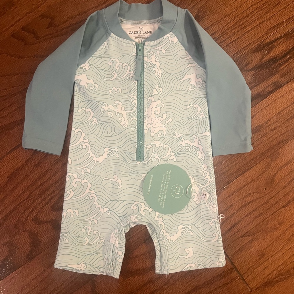 NWT Caden Lane Mint Wave Print Long-Sleeve Rashguard